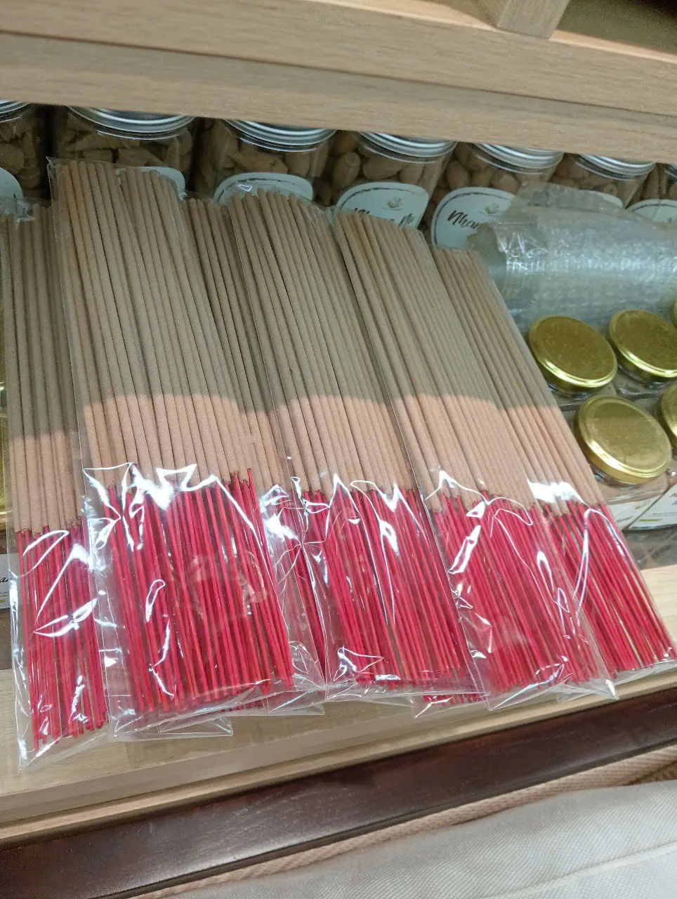 Premium Natural Agarwood Incense Sticks (30–40cm) – Vietnamese Oud | Wholesale Grade&nbsp;